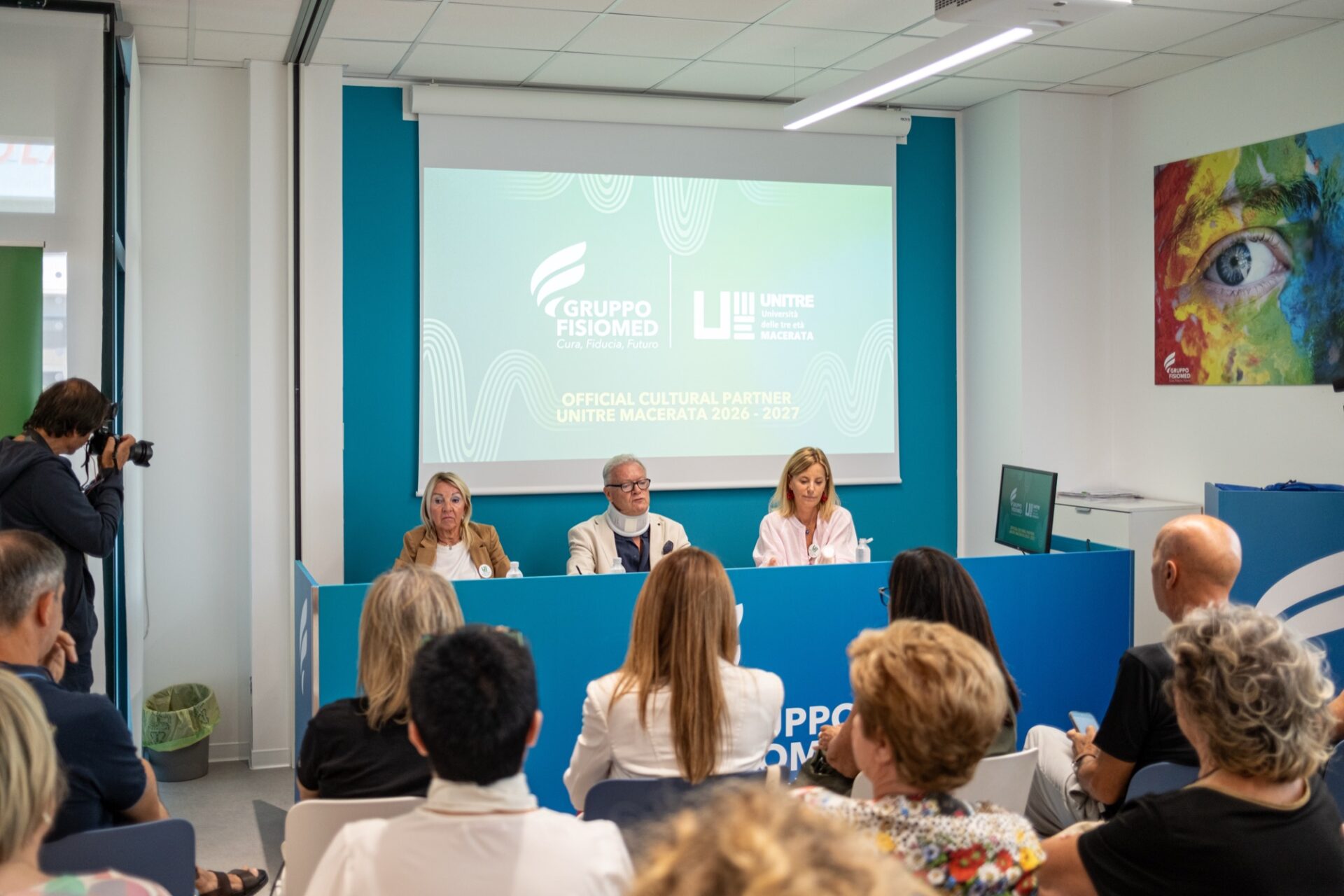 Foto della conferenza stampa UniTre Macerata del 15 settembre 2026, presso Gruppo Fisiomed a Sforzacosta