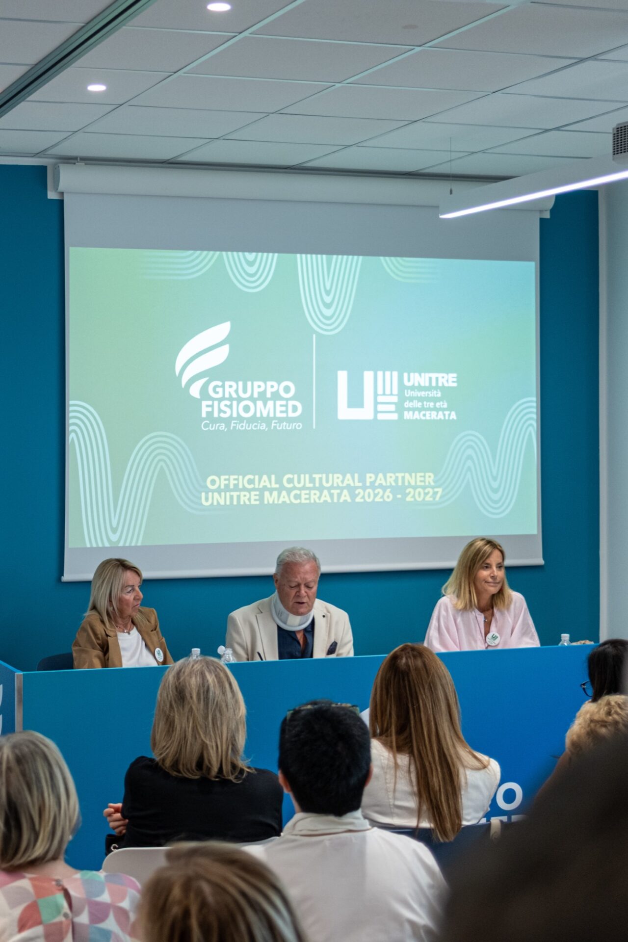 Foto della conferenza stampa UniTre Macerata del 15 settembre 2026, presso Gruppo Fisiomed a Sforzacosta